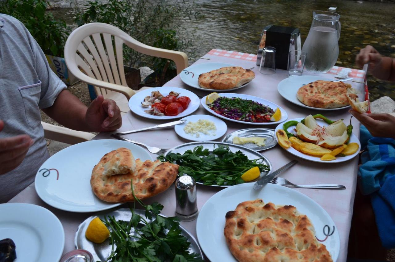 Bed and Breakfast Tunays Pansiyon Чирали Экстерьер фото