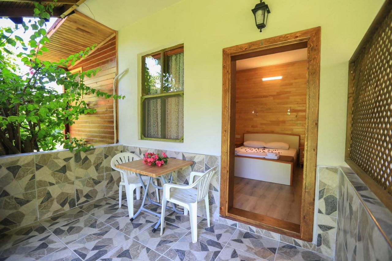 Bed and Breakfast Tunays Pansiyon Чирали Экстерьер фото